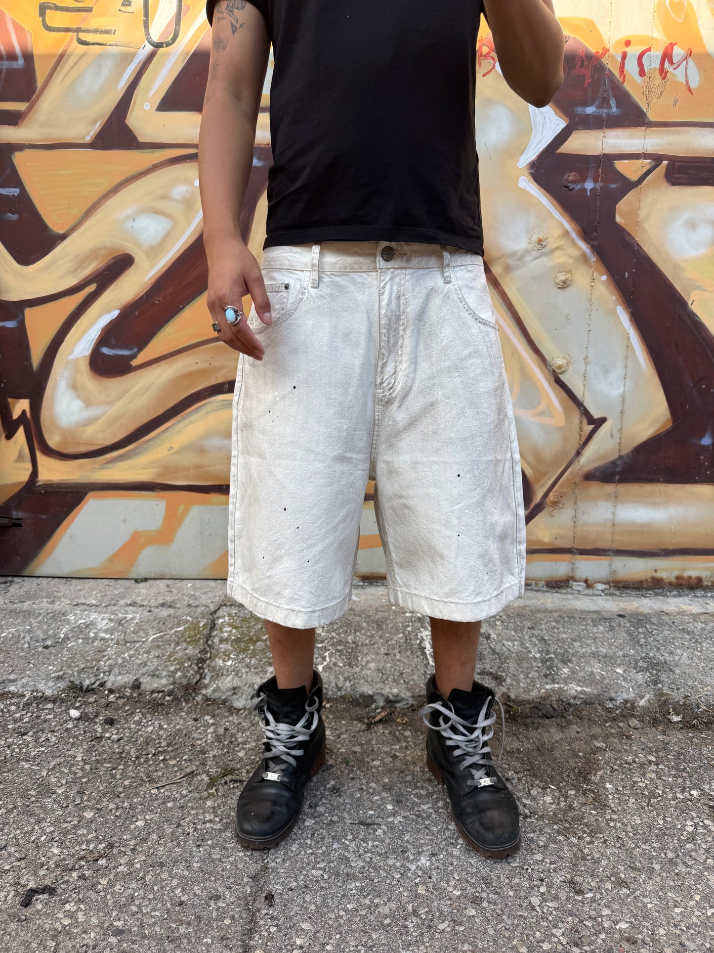 Waxed Detail White Jorts