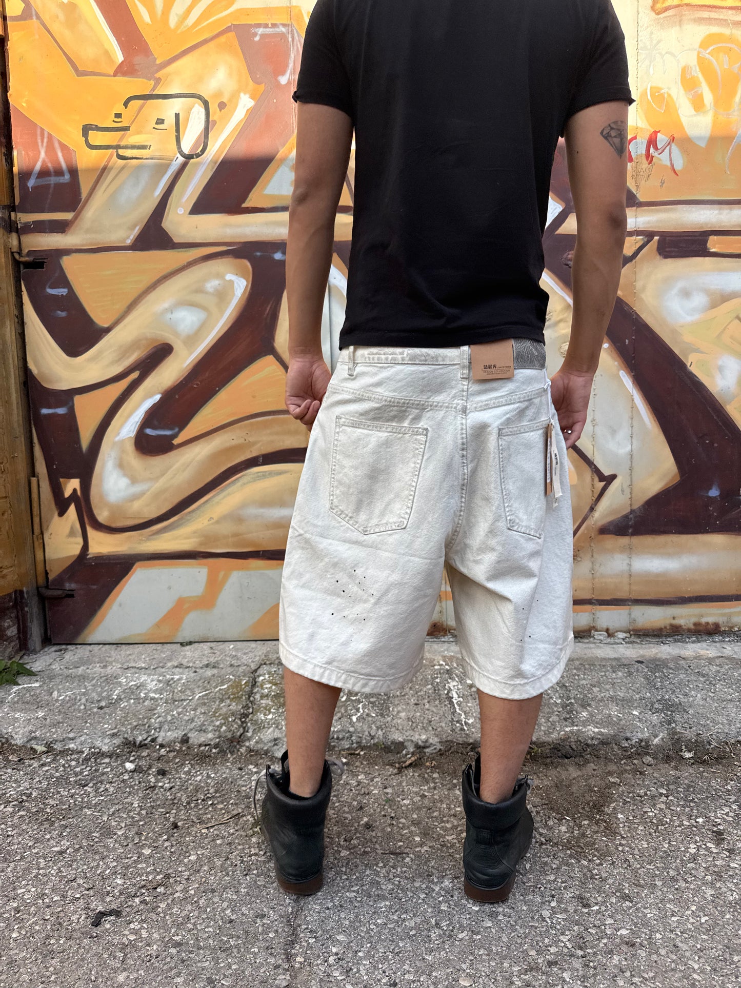 Waxed Detail White Jorts